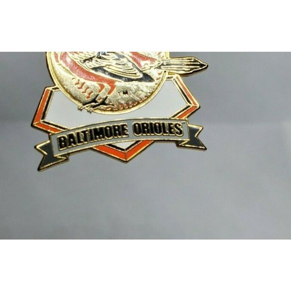 Peter David MLBP 2004 Baltimore Orioles Pin Hat Collectible Button - Picture 4 of 8